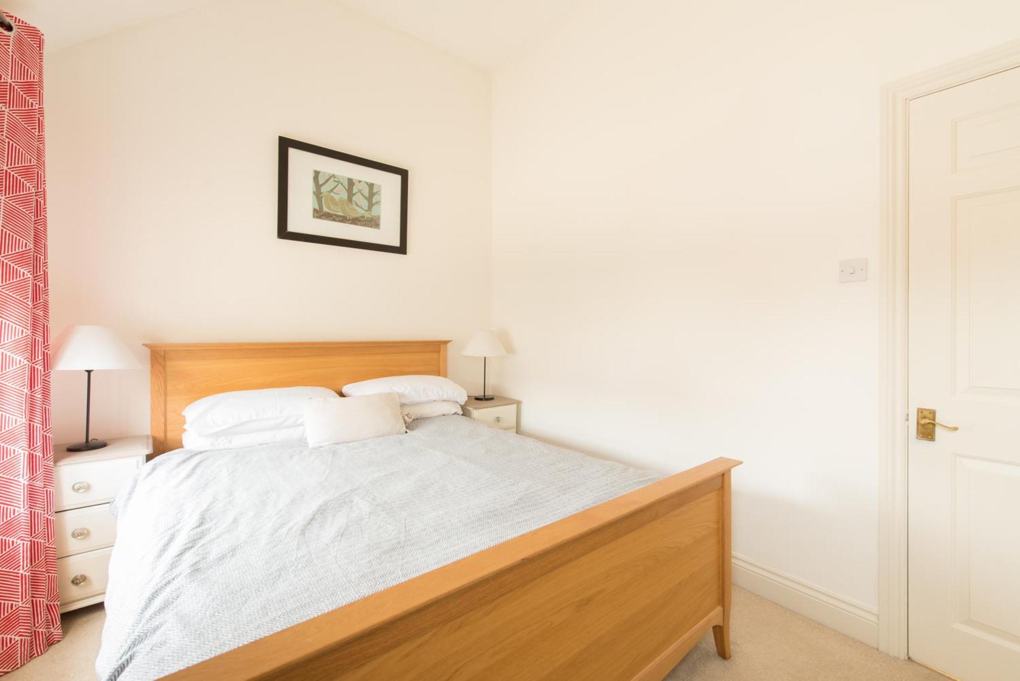 My Place Go - Cirencester Room photo