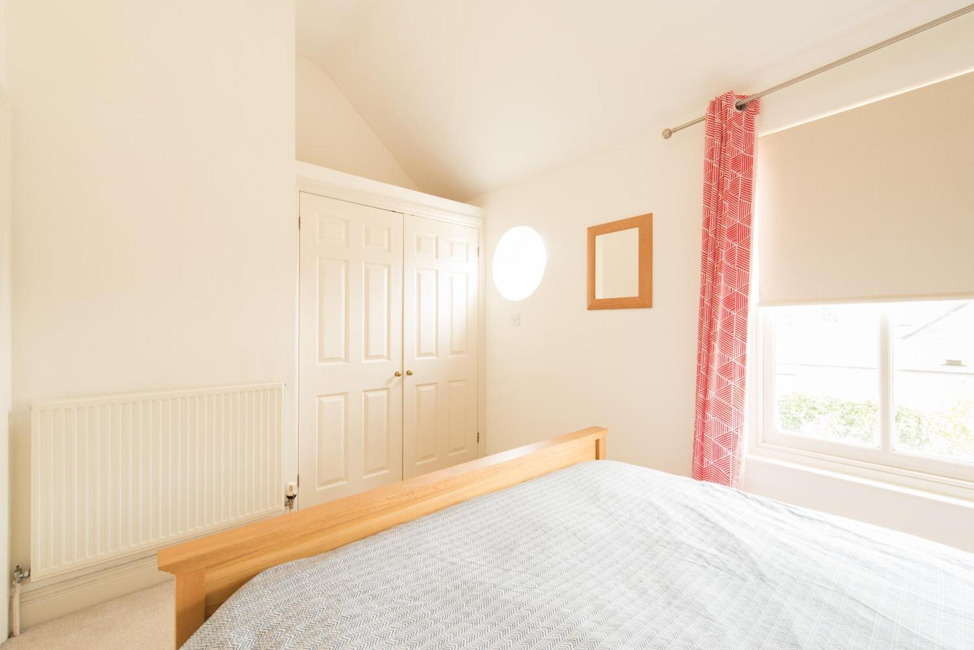 My Place Go - Cirencester Room photo