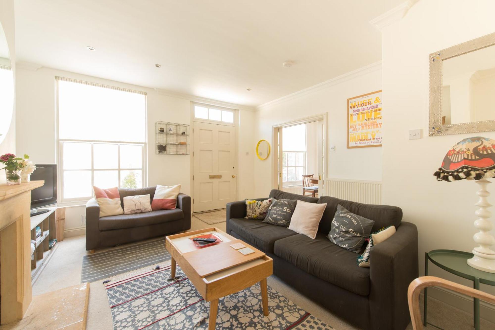 My Place Go - Cirencester Room photo